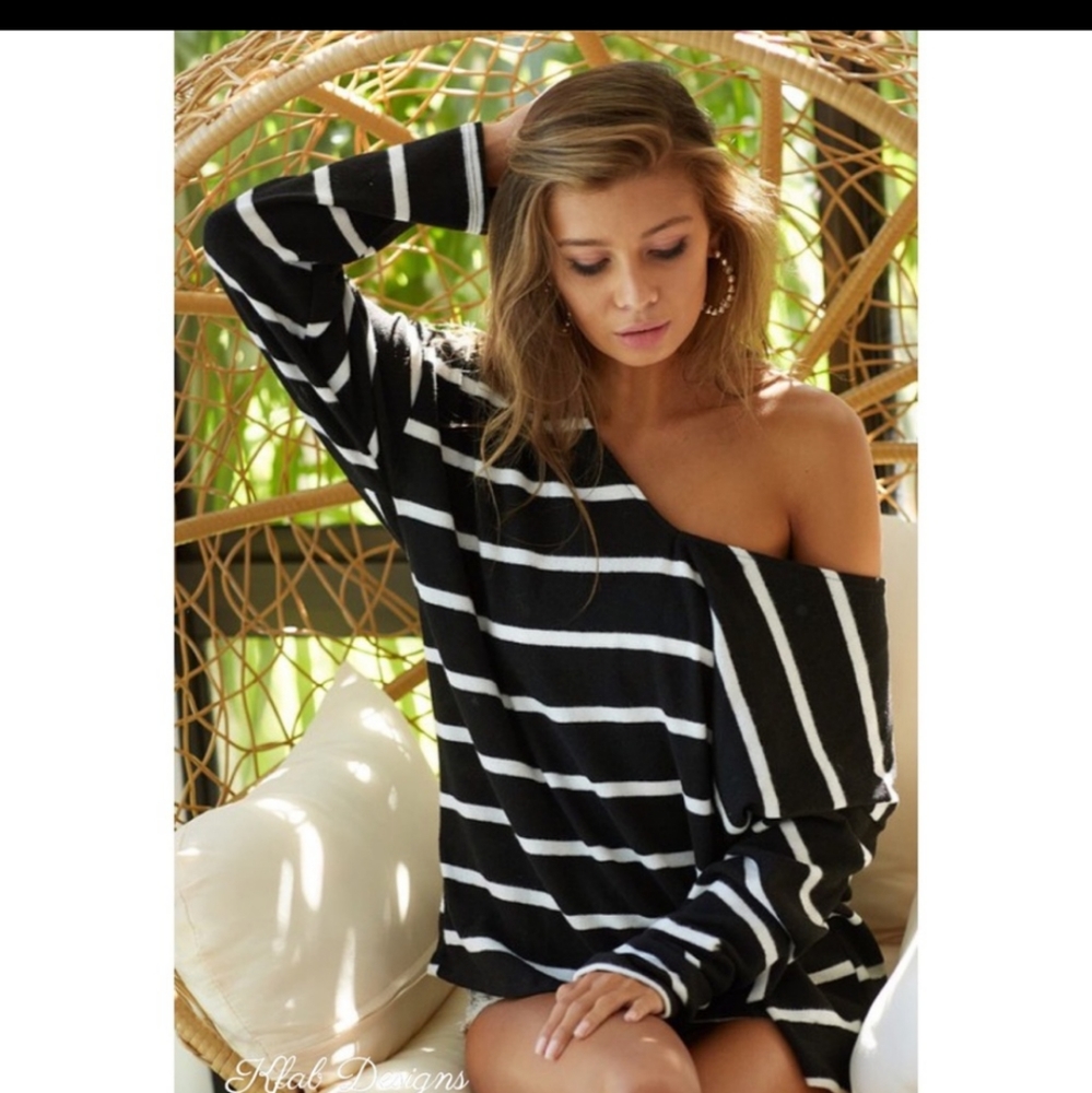 V Neck Sweater Knit Top